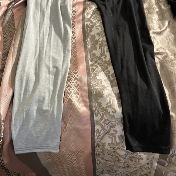 Two-tone, two piece set gray & black size XL - Picture 10 of 10